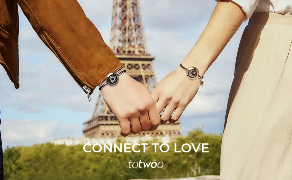TOTWOO Long Distance Touch Bracelets for Couples, Vibration and Light up  for Love Couples Bracelets Long Distance Relationship Gifts for Girlfriend  Bluetooth Pairing Jewelry, Milan/Silver+Silver: Buy Online at Best Price in  UAE -