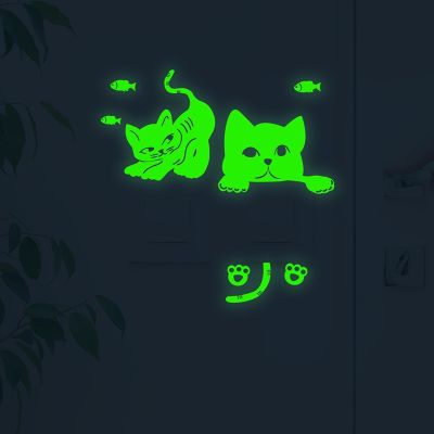 [24 Home Accessories] 2022ใหม่ 24 Home Accessories PVC Luminous Blue Green Cat And Dog Switch สติกเกอร์หน้าแรกห้องนอนห้องนั่งเล่นพื้นหลังผนัง DIY ตกแต่ง SSJ96
