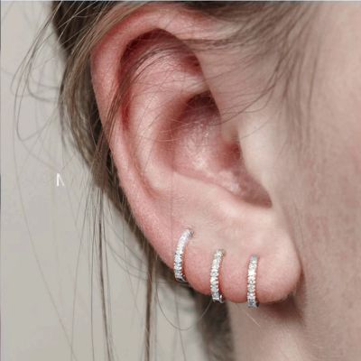 A25601ทองเงินสีฟ้า8มิลลิเมตร Daith Conch Snug อัญมณีประดับร่างกายกระดูกอ่อนเกลียว Tragus Huggie ต่างหูห่วงต่างหู CZ เพชรสังเคราะห์แตรเพรียงหู Tindik Telinga CZ