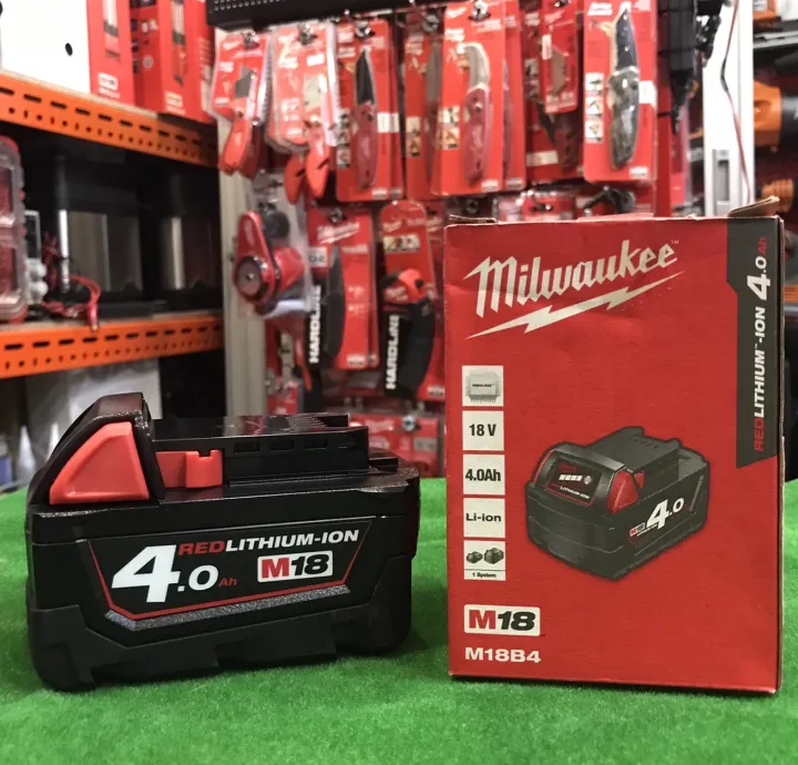 MILWAUKEE Model M18 B4 แหล่งจ่ายพลังงาน ขนาด 18V 4A ให้กับเครื่องมือและ ...