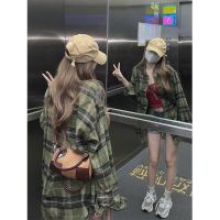 ❁▽♞ Retro Hong Kong style green plaid shirt for women in autumn design niche loose long-sleeved shirt jacket spring and autumn top