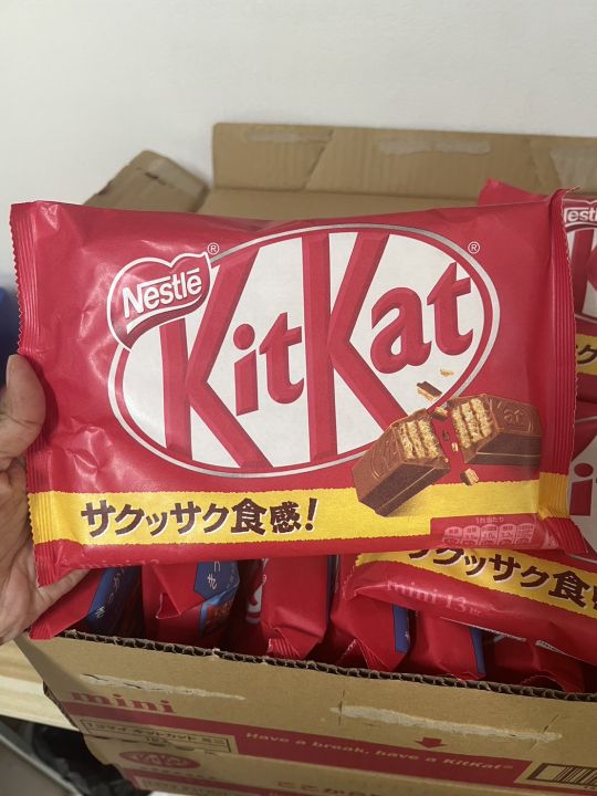 kitkat-chocolate-คิทแคทญี่ปุ่น-แท้100-ช็อคโกแลตคิทแคท-1ห่อมี13ห่อเล็ก-คิทแคท-kitkat-ขนมเวเฟอร์รสช็อกโกแลต-kitkat