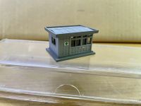 TomyTec N Scale Railway Station Office, dimensions L4/W3/H3    สำนักงานสถานีรถไฟมาตราส่วน TomyTec N ขนาด L4/W3/H3