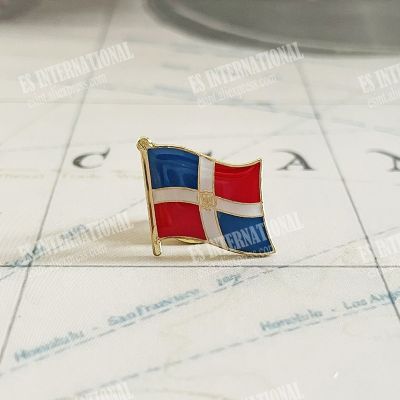 【CC】 Dominican Flag Epoxy Metal Enamel Badge Brooch  Collection Souvenir Gifts Lapel Pins Accessories Size1.6x1.9cm