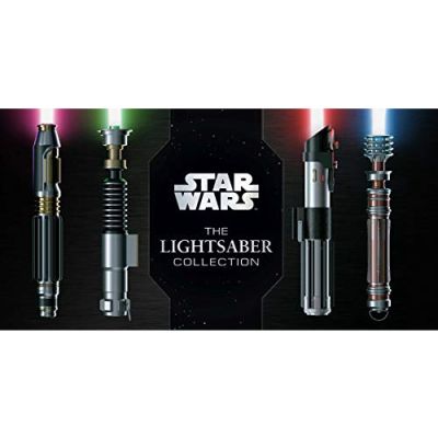 🎉หนังสือนำเข้าภาษาอังกฤษ🎉 Star Wars The Lightsaber Collection: Lightsabers from the Skywalker Saga and more English Book