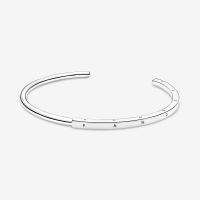 [พร้อมส่ง สินค้าแท้ ?] Pandora Signature I-D Open Bangle (Size 2) แถมกล่อง