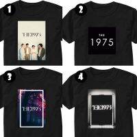 【New】T164 THE 1975 Cool เทรนด์วินเทจเสื้อยืดกราฟิกสีดําฟรีเสื้อยืดขนาดมากกว่าขนาดสําหรับผู้ชายและผู้ xrD