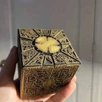 1:1 Hellraiser ปริศนากล่องเคลื่อนย้ายได้ Lament สยองขวัญความหวาดกลัวตัวเลขฟิล์มชุด Hellraiser Cube อย่างเต็มที่ Pinhead P Rop หุ่นของเล่นของขวัญ