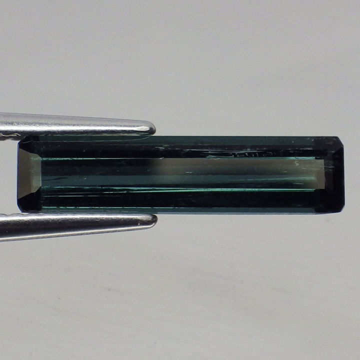 พลอย-ทัวร์มาลีน-แท้-ธรรมชาติ-natural-indicolite-tourmaline-หนักรวม-2-40-กะรัต