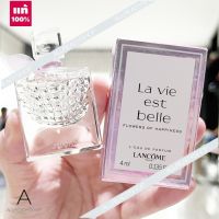 ⭐️ของแท้พร้อมส่ง⭐️      Lancome La vie est belle  flowers of happiness LEclat Eau de Parfum 4 ml.   น้ำหอมสำหรับผู้หญิงกลิ่นแมกโนเลีย บรรจุมาในขวดแก้วออกแบบใหม่ที่สวยงาม