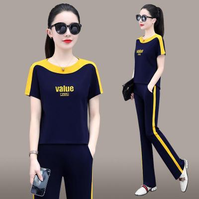 [Spot] Summer new exercise outfit womens fashion casual stand collar color matching short-sleeved trousers two-piece set 2023
