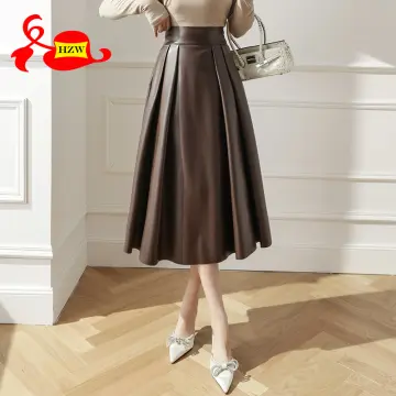 Knee length on sale pleated leather skirt