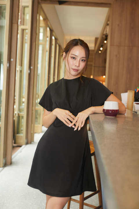 irin-gimlet-dress-สินค้าเป็นพรีรอสินค้า-14-20-วันค่ะ