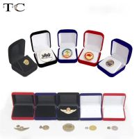 2021 Badge Medal Commemorative Coin Organizer Box Flocking Collection Jewelry Totem Brooch Storage School Emblem Holder Case