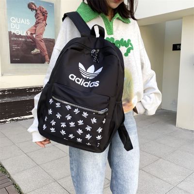 ■ กระเป๋าเป้สะพายหลังคู่รักคู่รักขนาดใหญ่ Adidas กระเป๋านักเรียนใบโคลเวอร์สำหรับผู้ชายและผู้หญิงกระเป๋าเป้สะพายหลังกีฬาท่องเที่ยวคอมพิวเตอร์สำหรับผู้หญิงและผู้ชาย