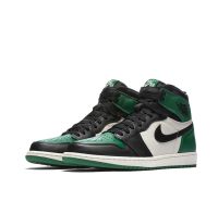 รองเท้าผ้าใบผู้ชาย Air Jordan1 Retro High Pine Green High Top Retro รองเท้าบาสเก็ตบอลผู้ชายนิ้วเท้าสีเขียวดำ รองเท้าผ้าใบ รองเท้า