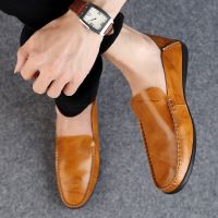 【Ship today】mens Leather Shoes Large Size 38 ~ 47 Mens loafers MALE Casual Genuine Leather Shoes Doug Boat Leather Driving Shoes SLIP ON Men loafers