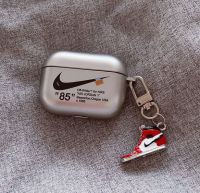 แฟชั่น Nike85 Airpods Case สำหรับ Airpod Pro Airpods 3 12 Gen Nike85รองเท้าฝุ่นหลักฐาน Airpods ปลอกที่เรียบง่ายฮาร์ด Case ช็อกหลักฐาน Airpods ปกคลุมสำหรับ Airpods Pro 12 3 Gen กับประณีตจี้ของขวัญสำหรับผู้ชาย