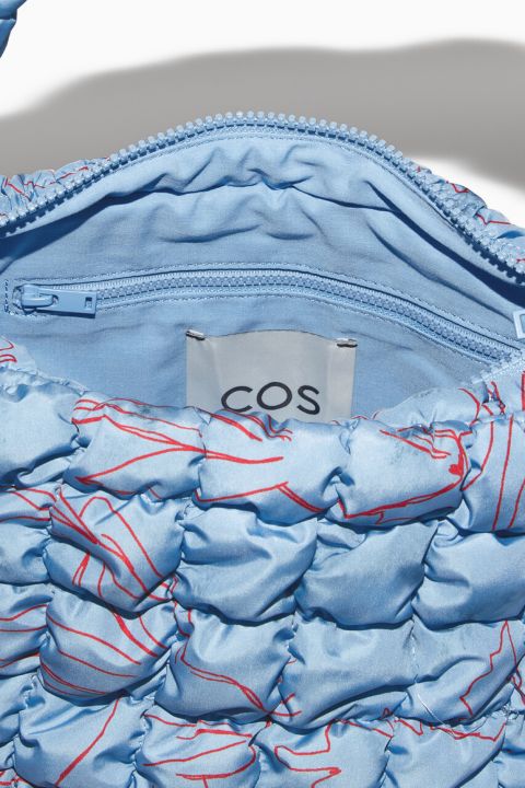 quilted-shoulder-mini-cloud-bag-กระเป๋าสะพายไหล่สี-light-blue-กระเป๋าแบรนด์ที่เจนี่-bp-ใช้