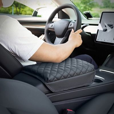 For Tesla Model 3 Model Y Console Cover Armrest Cushion Scratch Resistant Faux Leather Center Console Protector Accessory