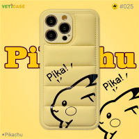 การ์ตูนน่ารัก Pikachu ลงแจ็คเก็ตกรณีโทรศัพท์สำหรับ A Pple IP Hone 14 13 12 11 XS Pro Max 14พลัส X XR ซิลิโคนอ่อนนุ่มกรณีป้องกันการวางป้องกันปกหลังกรณีมือถือสีเหลืองสีดำ