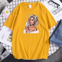 Tee Beautiful Gilr Eat Ice Cream Print Tshirt For Men Oversized Fashion ManS T-Shirts Summer Top Harajuku Short Sleeve Clothes S-4XL-5XL-6XL