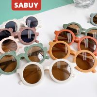 COD DSDFHFHGG SABUY แว่นกันแดดสไตล์เรโทรสำหรับเด็กเกาหลี UV400 สีทึบป้องกันรังสียูวีแฟชั่นกรอบทรงกลมเด็กคลาสสิกแว่นกันแดดแว่นตาเด็ก