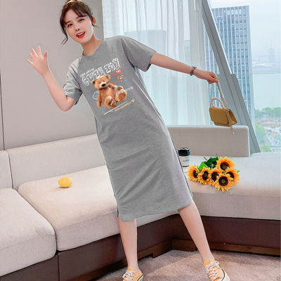 Q102(จัดส่งโดยKerry)เดรสยาวเสื้อยืดแฟชั่นผู้หญิงสไตล์เกาหลี คอกลมแขนสั้น เนื้อผ้ายืดหยุ่นดี กระโปรงเสื้อยืดทรงสวย แนวหวานสดวัยรุ่นน่ารั