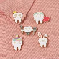 【YF】▽●™  Oral Enamel Pins Custom Tooth Brooches Dentist Lapel Badges Fun Dental Implant Jewelry Gift for Kids Friends