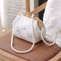 Hot selling Chinese style Messenger mouth gold bag with cheongsam New fairy Hanfu pearl