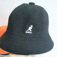 ?Kangol หมวกถังผ้าผ้าเช็ดตัวจิงโจ้ใหม่2023สำหรับผู้หญิงกันแดดลำลองหมวกเตาอั้งโล่ซุปเปอร์แฟชั่นของผู้ชายแบรนด์เนม