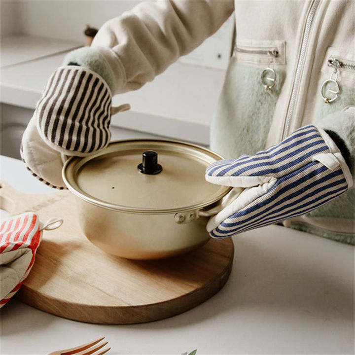 non-slip-gloves-pot-holder-gloves-heat-proof-cotton-gloves-kitchen-gloves-heat-resistant-gloves-oven-mitts