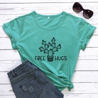 Free Hugs 100% Cotton T-shirt Cute Cactus Gardening Graphic Tee Shirt Top Sarcastic Women Short Sleeve Hippie Tshirt Camiseta