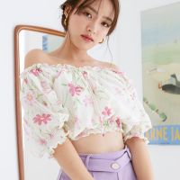 Parachuteshop - MILLY crop top เสื้อครอปเอวและแขนสม็อค แต่งระบาย