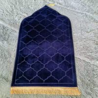 Flannel Prayer Mat for Muslim Ramadan Thick Printing Carpet Worship Kneel Embossing Floor Carpet Non-slip Soft Prayer Rug Traps  Drains