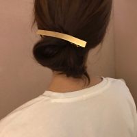 【CW】 AOMU 2020 New Fashion 1PC Minimalist Metal Texture Gold Color Hairpin Clip for Hair Accessories Gifts