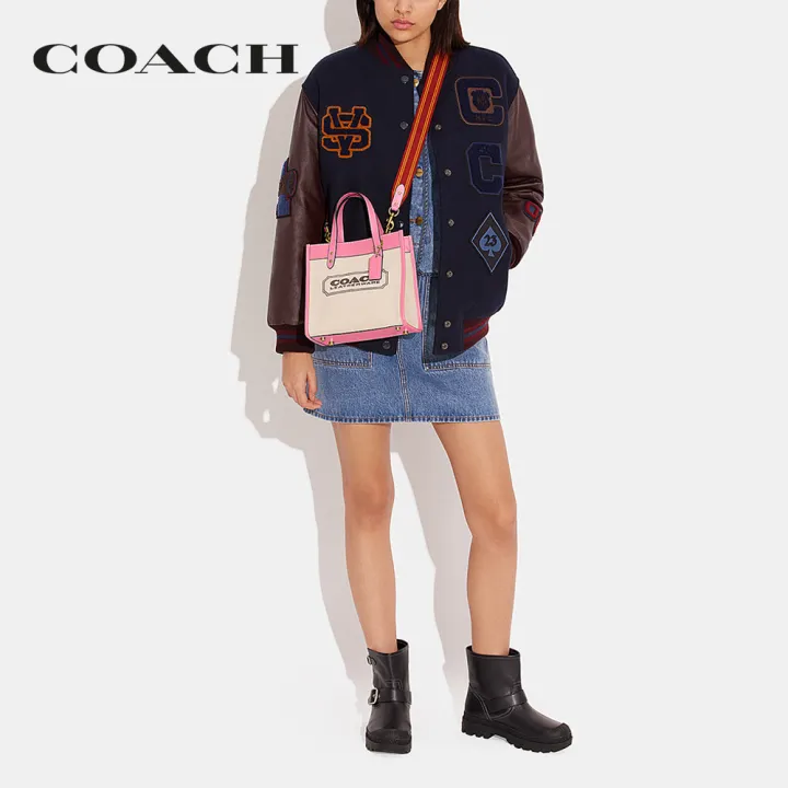 coach-กระเป๋าทรงสี่เหลี่ยมผู้หญิงรุ่น-field-tote-22-สีครีม-ch740-b4vpl