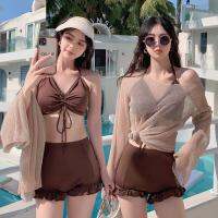 ชุดว่ายน้ำ NEW ชุดว่ายน้ำแฟชั่น bikini/บิกินี ทูพีช เซ็ท 3 ชิ้น เสื้อคลุมตัวนอก+สปอร์ตบรา+กางเกงขาสั้น (9961) ผ้าดี ใส่สบาย