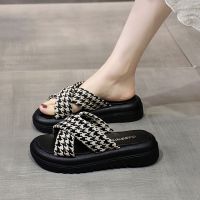 Kiss card thick-soled beach slippers for women for outer wear 2023 new summer style versatile casual sandals for seaside vacation womens shoes 【JYUE】