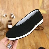 Old Beijing round mouth cloth shoes mens casual breathable non-slip black cloth shoes middle-aged and elderly exercise leisure round mouth kung fu shoes รองเท้าผ้าปากกลมสไตล์ปักกิ่งแบบเก่ารองเท้าผ้าสีดำกันลื่นระบายอากาศแบบลำลองสำหรับผู้ชาย