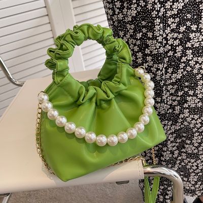 Small bag female 2022 new tide joker web celebrity pearl chain portable package inclined bucket bag