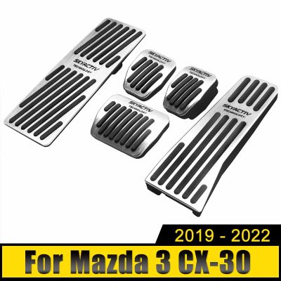 ฝาครอบเหยียบคลัตช์เบรกเชื้อเพลิงรถอะลูมิเนียมเท้าเหยียบสำหรับ Mazda 3 BP CX-30 CX30 CX 30 2019 2020 2021 2022 2023อุปกรณ์เสริม