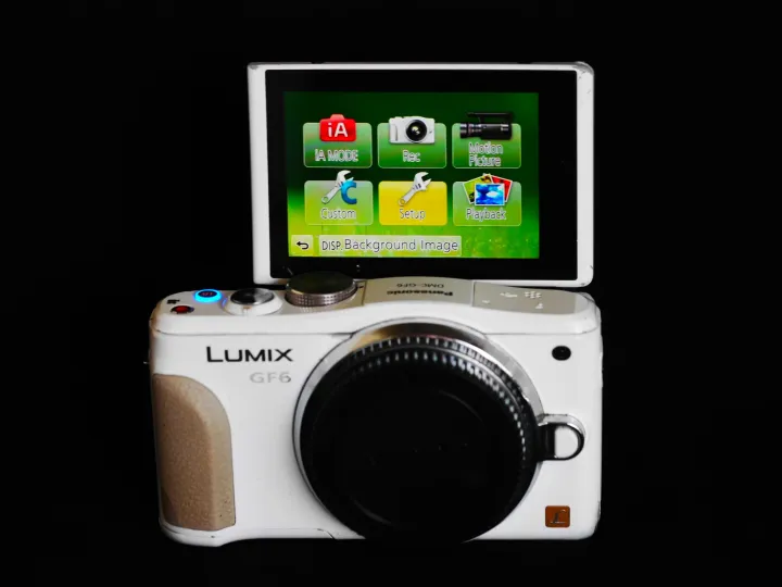 割引通販売 ☆Panasonic LUMIX GF6☆S数約9500回○Wi-Fi内蔵 | polisa