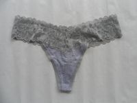 Victorias Secret รุ่น Thong  ชั้นในสีเทาแต่งขอบลูกไม้สุด Sexy  เนื้อผ้าดีสวมใส่สบาย แท้ 100% อเมริกา