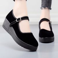 Old Beijing cloth shoes womens Non Slip soft sole black flat bottom slope heel high heels work shoes shallow mouth lightweight mothers shoes老北京布鞋女防滑软底黑色平底坡跟高跟上班工作鞋浅口轻便妈妈鞋