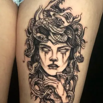 Ý nghĩa hình xăm Medusa Người phụ nữ quỷ tóc rắn Medusa nổi tiếng trong  thần thoại Hy Lạp  Hình xăm nghệ thuật Lucky Tattoo