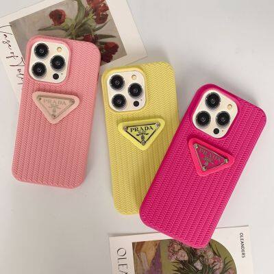 เคสโทรศัพท์มือถือแบบนิ่ม ลายโลโก้แบรนด์ถัก สีแคนดี้ สําหรับ iphone 14 13 12 11 Pro Max Plus X Xs XR XsMax 14Plus 13