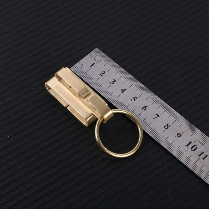 พวงกุญแจผู้ชายแบบสปริงทองเหลืองทำด้วยมือพวงกุญแจแขวนพวงกุญแจสวมพวงกุญแจเข็มขัด