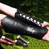 （NEW）ยุคไวกิ้งโจรสลัดหนัง Bracers อัศวินนักรบแขน Cuff เกราะ Gothic Steampunk สายรัดข้อมือ Gauntlet Vambraces คอสเพลย์ Props