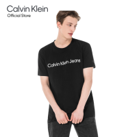 Calvin Klein เสื้อยืดผู้ชาย ทรง Regular สีดำ รุ่น J321612 BEH Institutional Logo